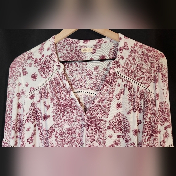 Hollister Womens Peasant Top Size M Purple Floral Gauzy‎ Crochet Boho Flowy - Picture 2 of 6